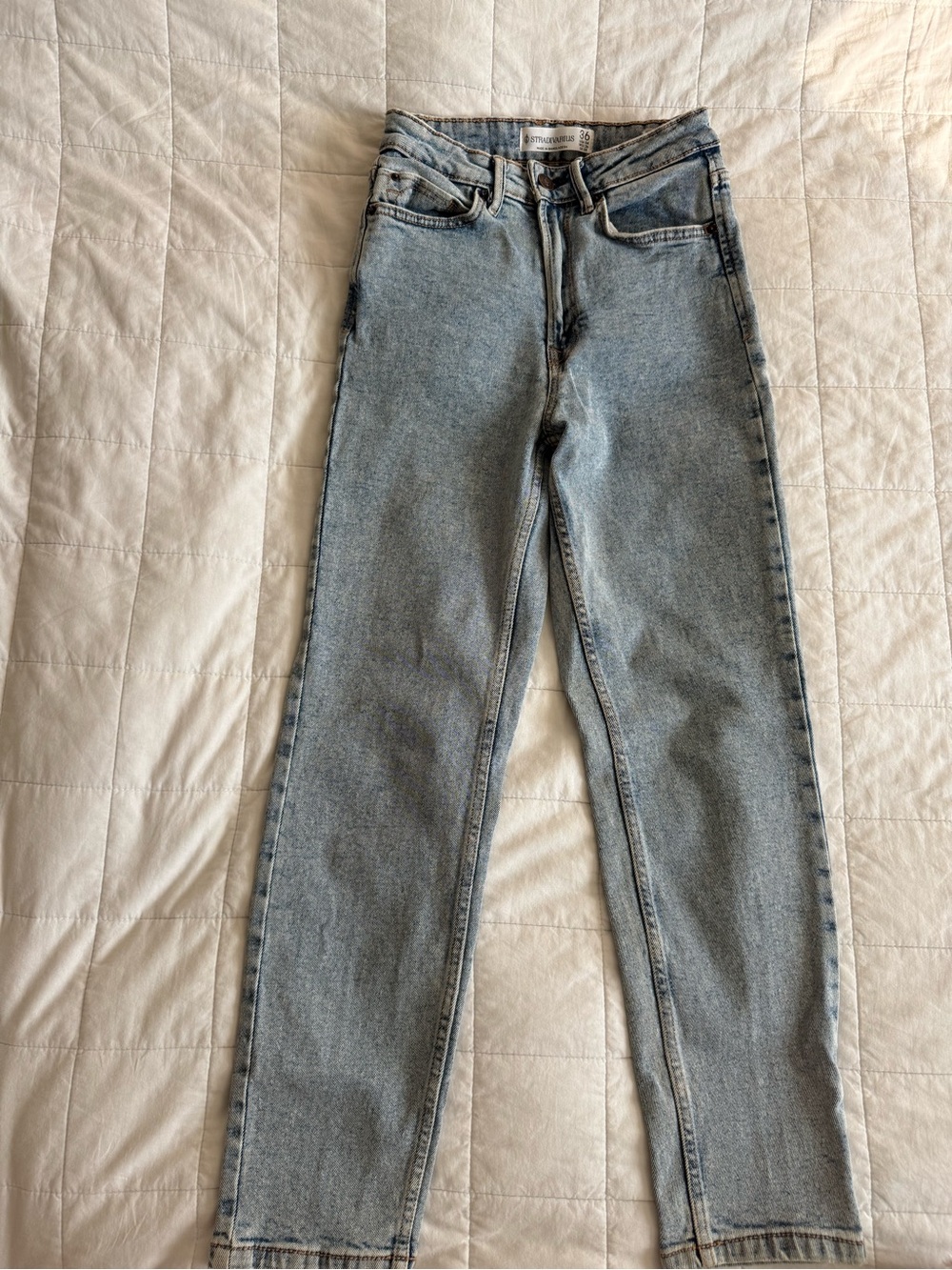 stradivarius High-Rise Light Blue Straight Jeans
